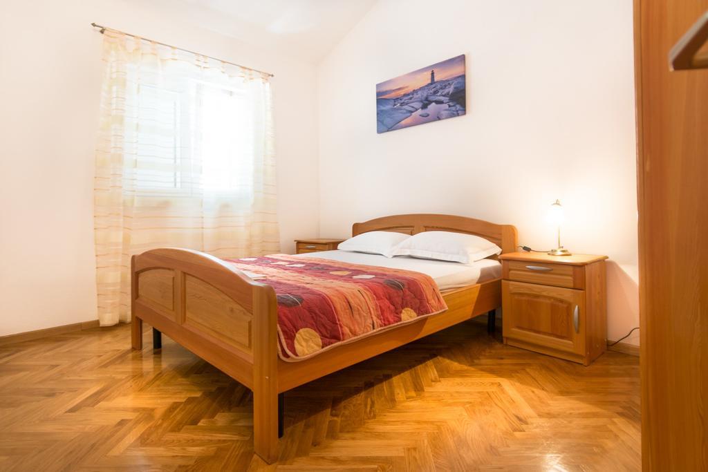 Apartments Basilea Biograd Na Moru Quarto foto