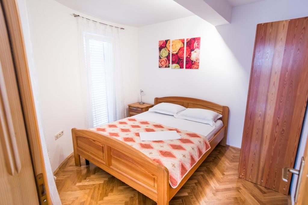 Apartments Basilea Biograd Na Moru Quarto foto